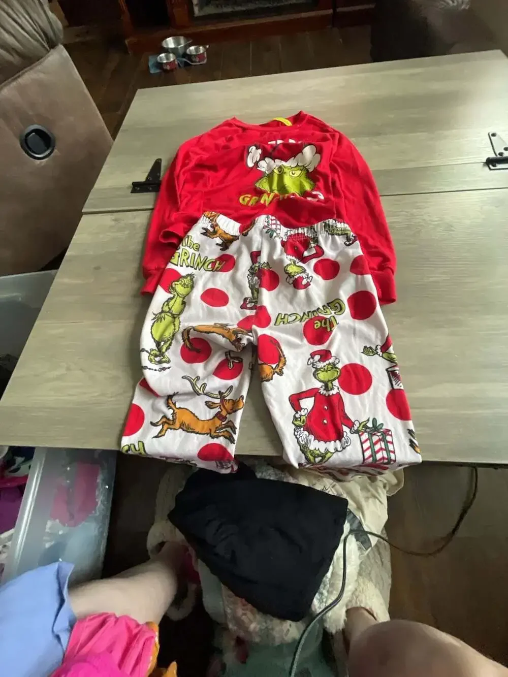 Dr. Seuss The Grinch Pajama Set Size 6 Red White Multi Color 2-Piece
